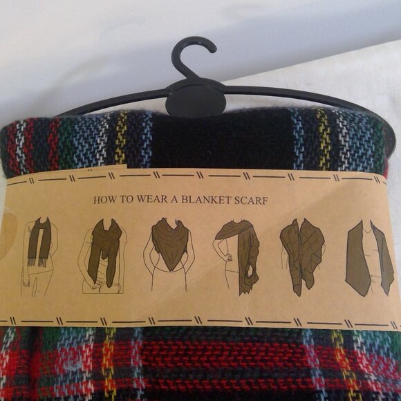 NEW the Paper Store PLAID Blanket SCARF Navy Red Green Large - Picture 10 of 10